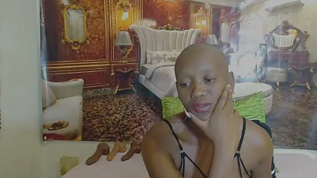 دردشة EbonyOlive69 الجنسية المباشرة