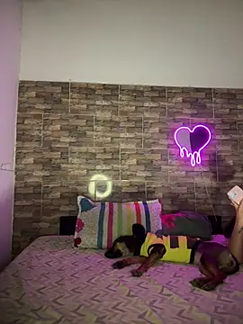 MysterySexx Adlı Modelin Canlı XXX Sohbeti