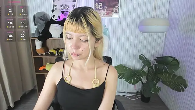 Laukyubey1 élő XXX-chatje