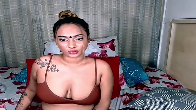 Онлайн чат XXX sexyindianchic