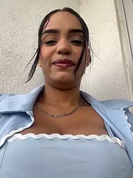 Sara-77 网络视讯表演