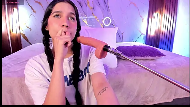 Chat +18 de Emmiicute ao vivo