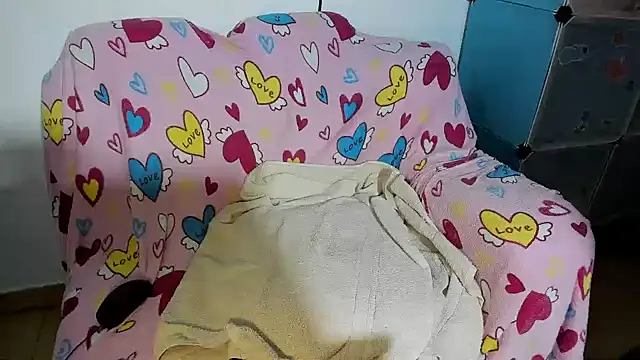 madisson_smalltitsのライブXXXチャット