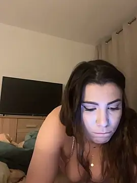 NatashaXVibe Adlı Modelin Canlı XXX Sohbeti