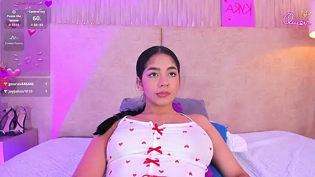 _kyraa_'s Live XXX Chat