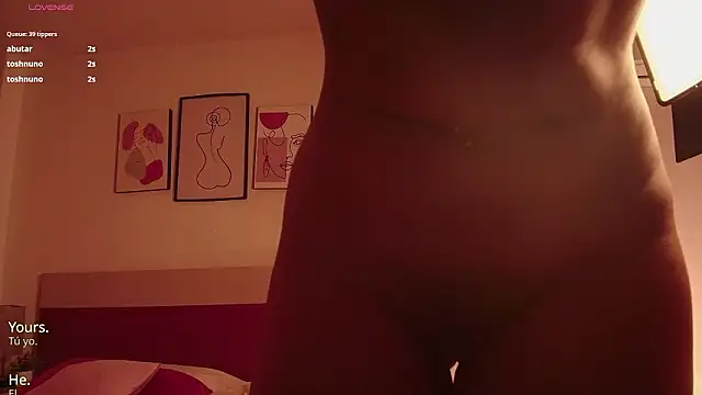 Meganlux1のライブXXXチャット