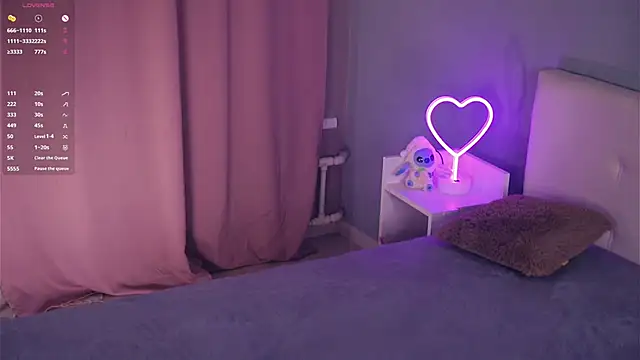 AccaCroyleのウェブカメラショー