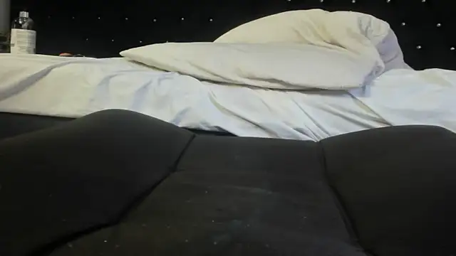 XXX chat uživo modela VanessaHard_as