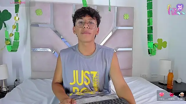 Angel_Lux Obrolan Langsung XXX