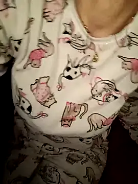 LunaVera 网络视讯表演