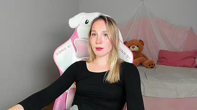 ElaraVoltage Chat XXX in diretta