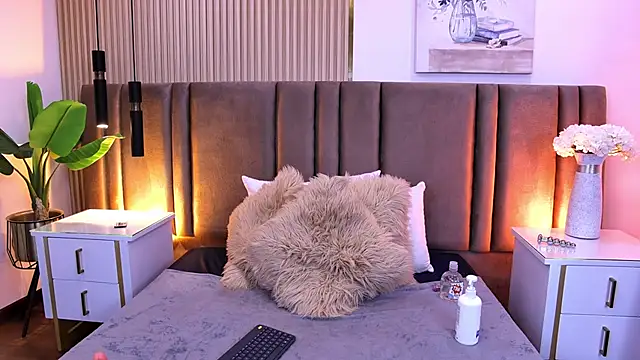 Chat +18 de SaraLugo ao vivo