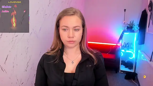 Czat XXX na żywo – holly_xglam