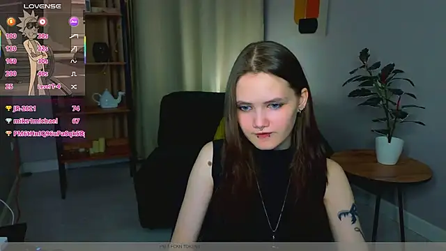 Dilara_xBaby: онлайн-секс-чат