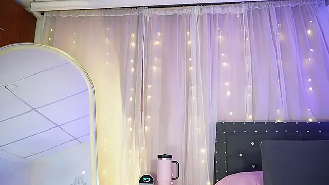 Chat XXX ao vivo de Missara_