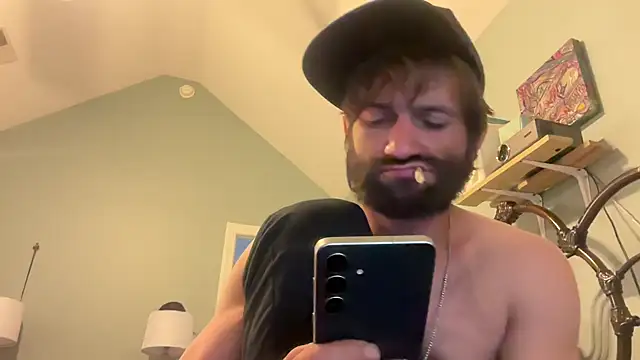 TrndSettr Adlı Modelin Canlı XXX Sohbeti