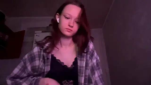 HousedMud's Webcam Show