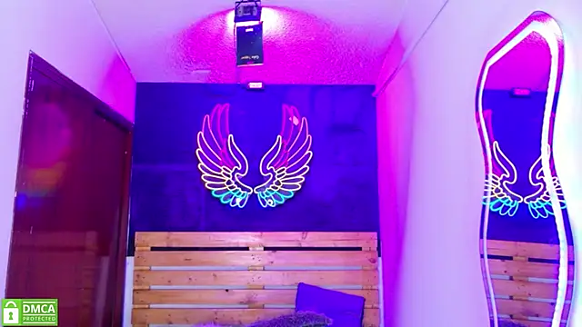 Chatroom XXX en direct de REDHOTTER_