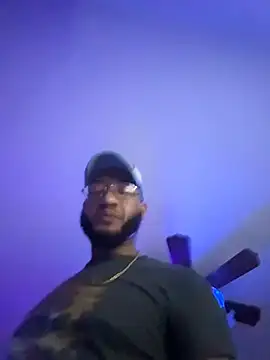 KY_Sir35 élő XXX-chatje