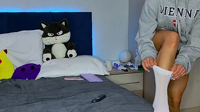 MissEmilyMiller Adlı Modelin Canlı XXX Sohbeti