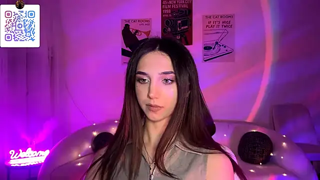 LinaMour: онлайн-секс-чат