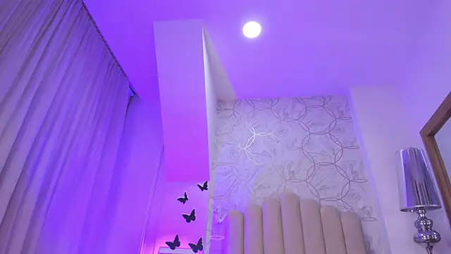 Chat +18 de Foxy200__ ao vivo