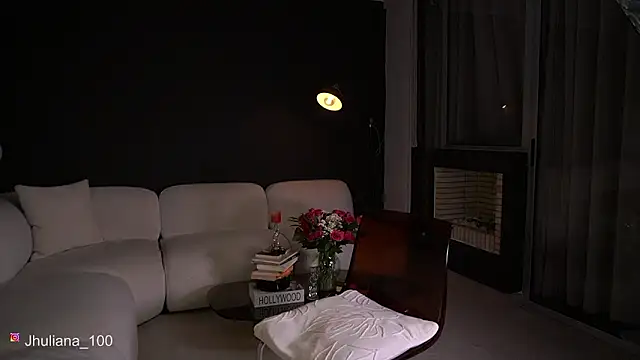 paulacora100 live XXX chat