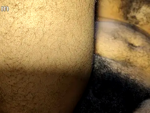 Anal_Destroyer_Alpha_Male: διαδικτυακό σόου στην κάμερα