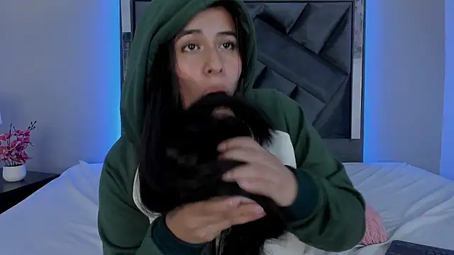 zoe_longhair Live XXX Chat