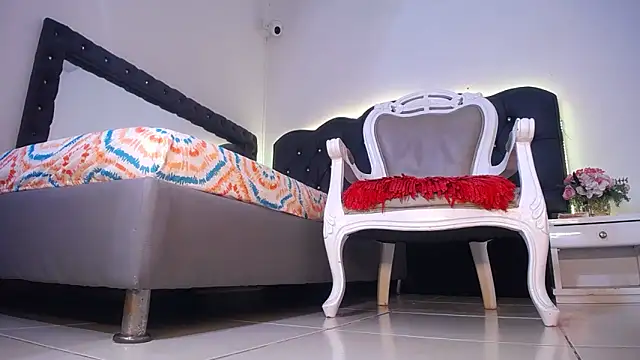 Emily_JedetのライブXXXチャット