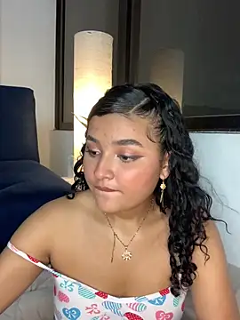 Онлайн чат XXX ladulcemary_