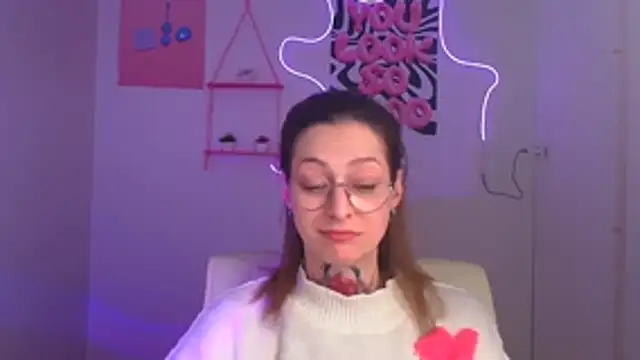 Esmi_Winter Chat XXX in diretta