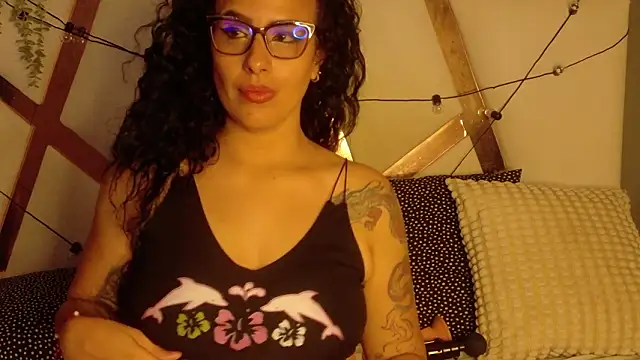 Онлайн чат XXX KatyraTaylor__