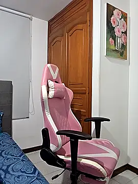 Andrea-Queen live XXX chat