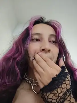 _Laary_LilyのライブXXXチャット