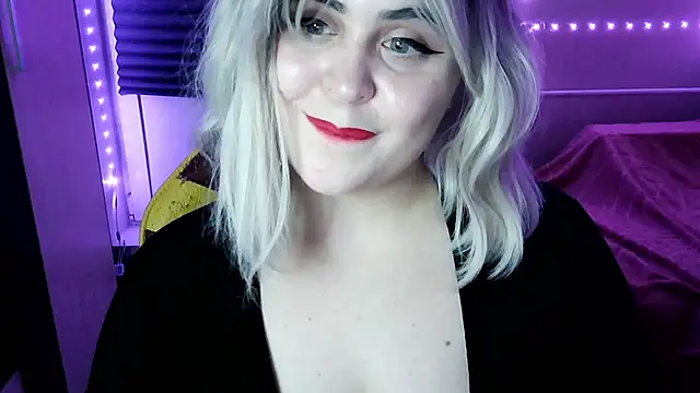 Lulovia Live XXX Chat