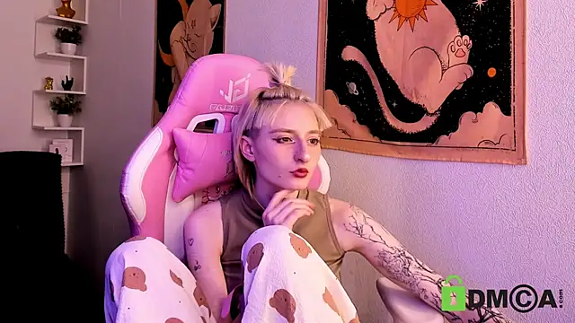 Chat XXX ao vivo de Kira__Cutie