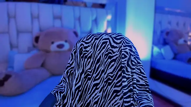 revenmiller_'s Live XXX Chat