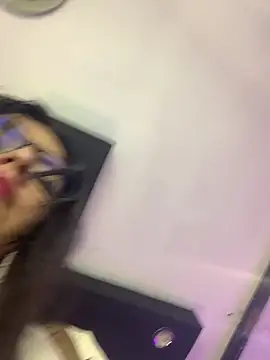 Онлайн чат XXX KarelyMitchel