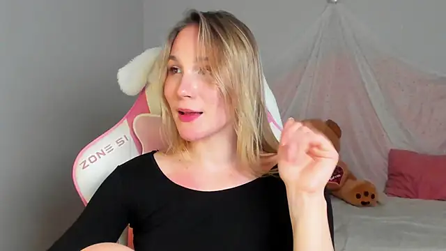 Chatroom XXX en direct de ElaraVoltage