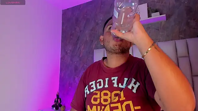 jay_kross1 Live XXX Chat