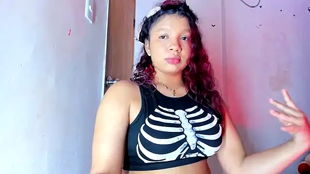 Emily_Coper18 Live XXX Chat