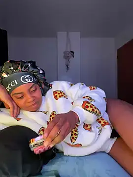 TheRealOshunQueen Adlı Modelin Web Kamerası Şovu