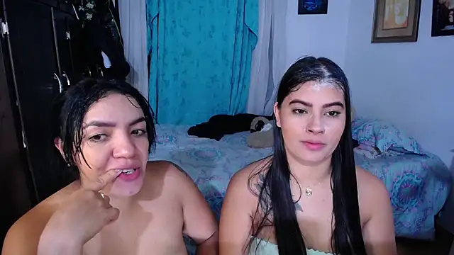 Sharlottee Pertunjukan Webcam