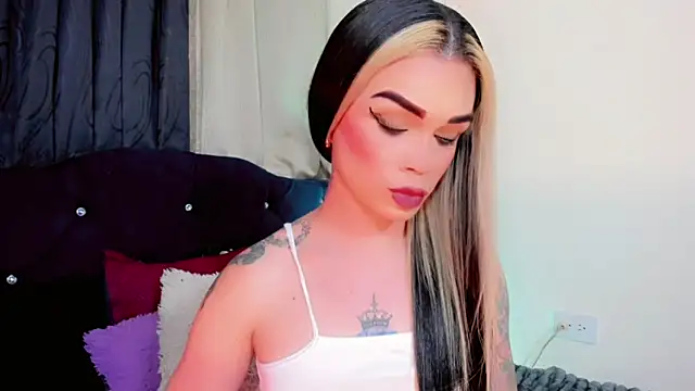 lesly_xx élő XXX-chatje