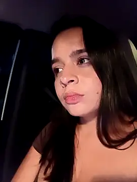 Julieth_hot-69's Live XXX Chat