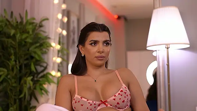 NicoleCellini Live XXX-Chat