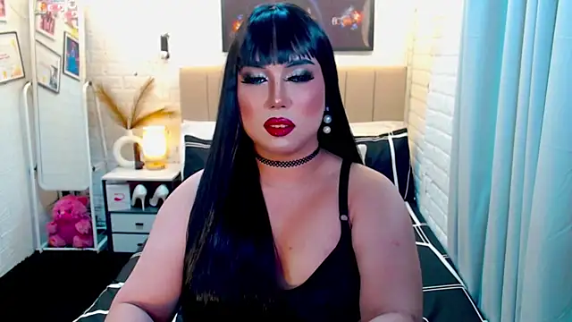 creamyy_mollyy Show in webcam