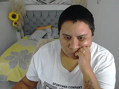 hotlesby_valery's Webcam Show