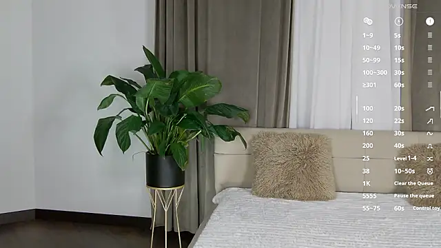 KariDollar's Live XXX Chat